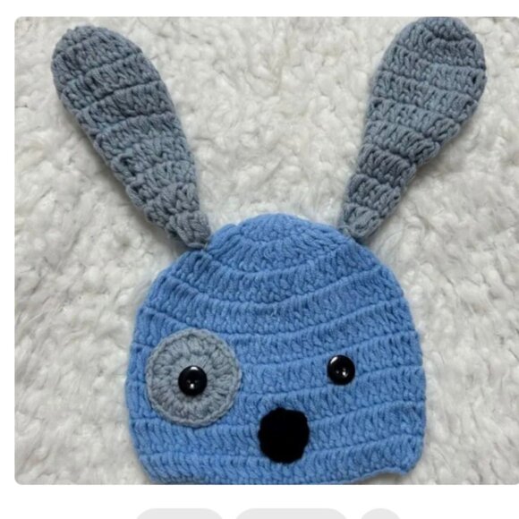 Handmade Crochet Puppy Costume Set for Baby Photoshoot - Picture 3 of 5